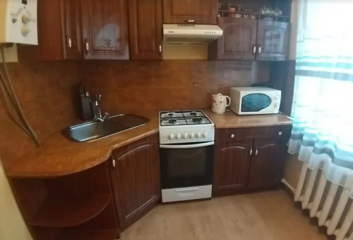 Продаж 3к квартири 49 кв. м на вул. Лесі Українки - фото 1