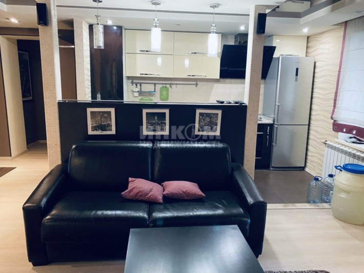 Продам 2к Квартиру В Самом Центре Луганска, По Ул.Оборонная 1 (МЖК) - фото 1