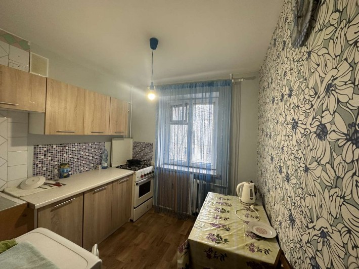 Продам двокімнатну квартиру в Малиновському районі - фото 1
