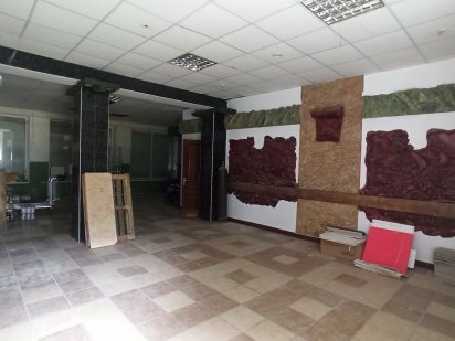 Здається комерційне приміщення. Кам'янець-Подільський