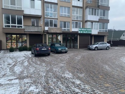 Оренда комерційної нерухомості Київська  128 Обухов