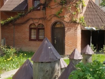 Котедж в  Яремче +панорамні номери з балконами вид на гори Яремче