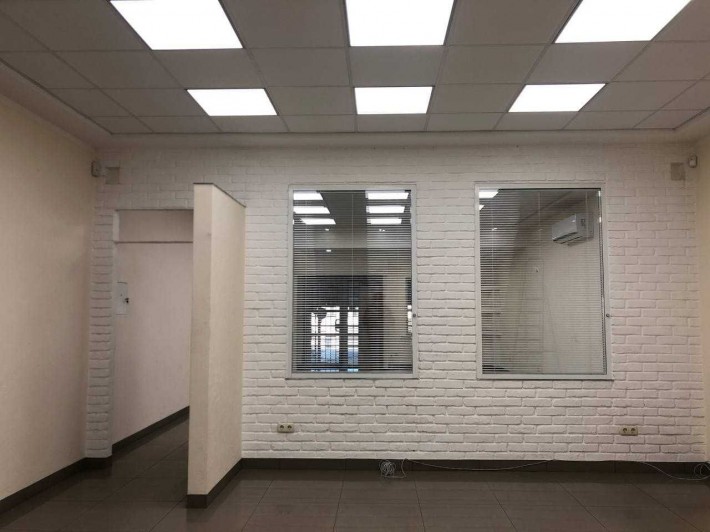 Оренда сучасного офісного приміщення у Луцьку - фото 1