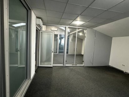 Оренда офісів з оптоволокном 21 м2 Івано-Франківськ
