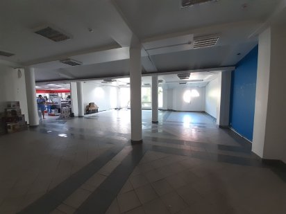 Оренда торгового приміщення  по вул. Капушанська, 4, м.Ужгород, 150м2 Ужгород