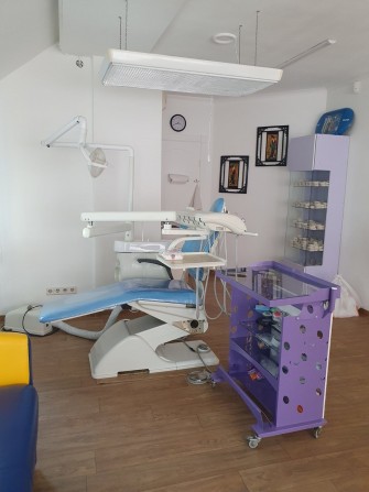 Оренда крісел у стоматологічній клініці - фото 1