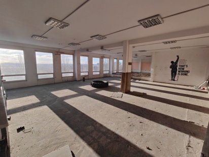 Сдам помещение 450кв м в центре города