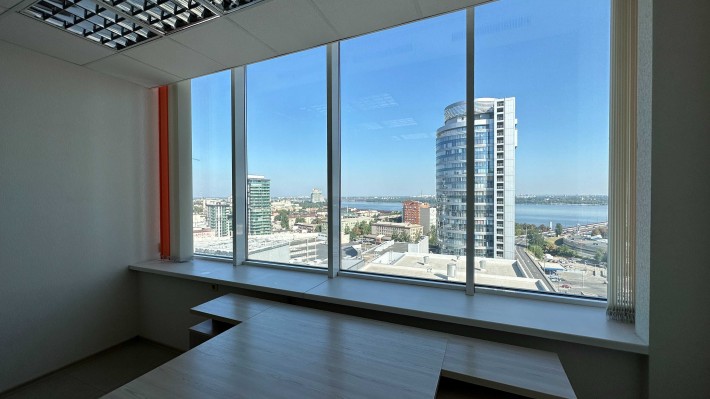 Сдам офис в МОСТ-СИТИ бизнес-башня центр Днепр - фото 1