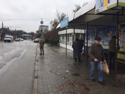 Сдам киоск на остановке Заводская, ул.Чаривная с оборудованием или без