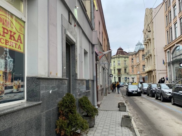 Оренда частини приміщення в центрі Львова - фото 1