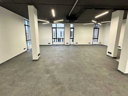 Оренда офісу з ремонтом в центрі міста,поблизу ТЦ Форум,190м2! Львов