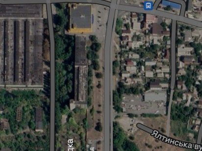 Сдам в аренду площадку возле вокзала под гаражи или сто