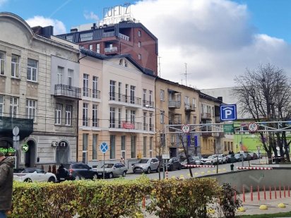 Оренда окремостоячого комерційного приміщення, Forum Lviv, вул. Цехова Львов