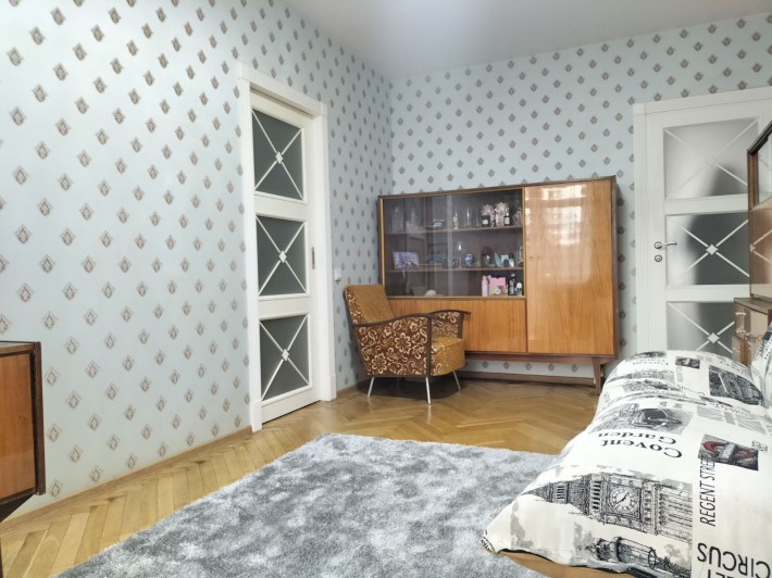 Продам 2 кімнатну квартиру біля метро пр Берестейський 15 - фото 1