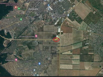 Фасад, участок 53 сотки,Броварская окружная,склады рядом,можно частями Бровари