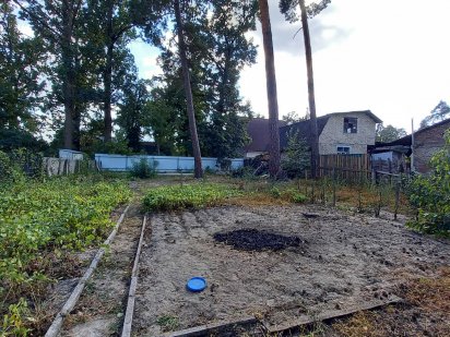 Киевская, Буча,  центр.
 Продам фасадный уч.,10.5 сот. (без коммисии)