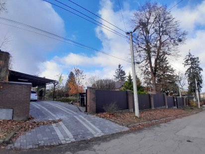 Продаж ділянки 40 соток, правильної форми  з комунікаціями