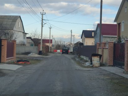 8 соток на вул. НЕЗАЛЕЖНОСТІ  газ та світло біля ділянки Бориспіль