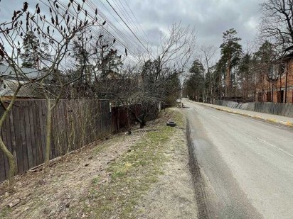 Продаж фасадної ділянки 10,66 соток в Бучі біля Бучанського парку Буча