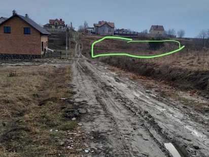Терміново.Продам ділянку біля Львівської 13хв.ходьби до Сафрона Луцьк
