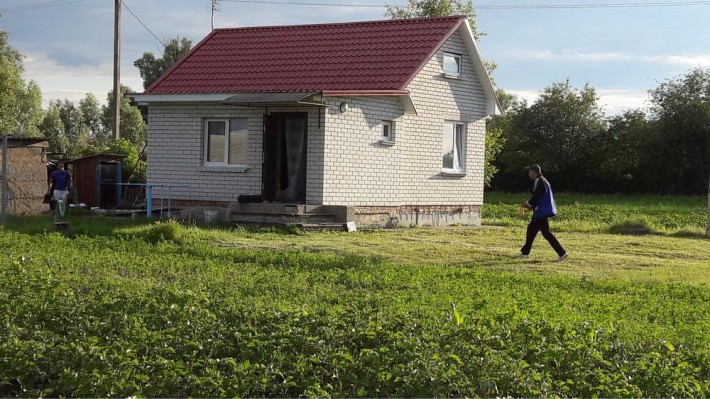 Земельна ділянка з невеличким будинком - фото 1