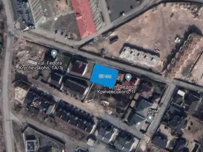 Ділянка в гарному місці, широка, рівна, з забором