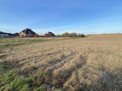 Ділянка в хорошому місці Ровно
