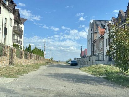 Продаж ділянки поруч Щасливого Рівне