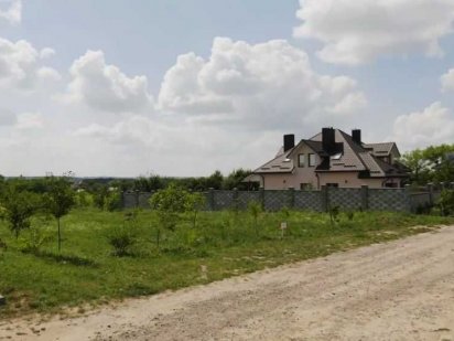 Продам замельну ділянку вул. Спідвейна Ровно