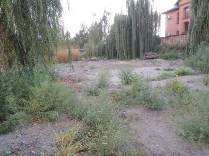 Продам участок Киев Бортничи около голубого озера Киев