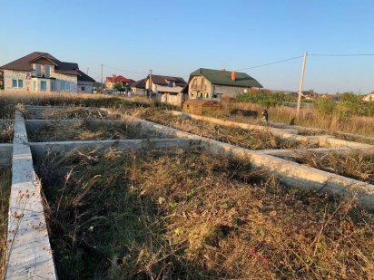 Продається рівна ділянка. Район Садовий