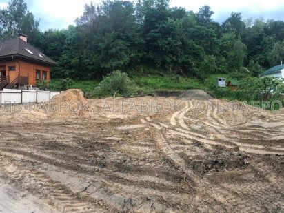 10 соток  видовий  участок  в Києві в  Голосіівському районі Киев