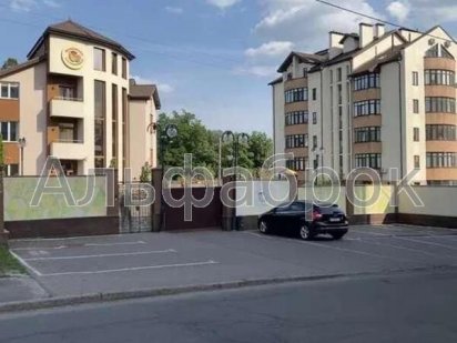 10 соток земельна ділянка в  Києві на  Караваєвих дачах Киев