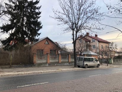 Продам приватизовану земельну ділянку від Власника Львов