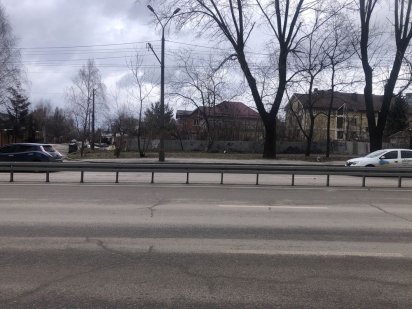 Ділянка. Перша лінія. Дафі. Дніпро