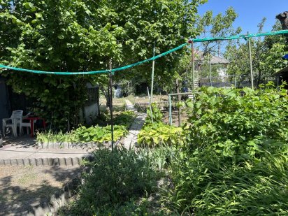 Участок на Осокорках ! От метро Славутыч пешком 15 мин ! Киев