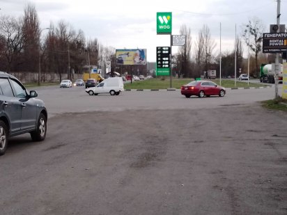 Нивки . Территориально  Стеценко 25  . Киев