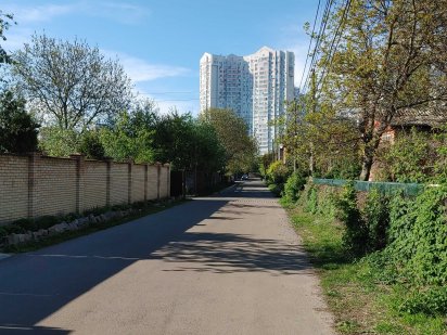 Ділянка 700 м від м. Осокорки Киев