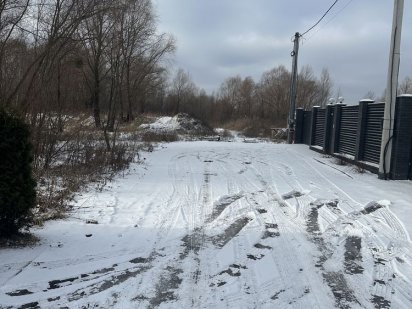 Продам земельну ділянку в закритрму містечку в Жулянах,Солом‘янський р Киев