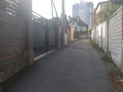 Ділянка у центрі Києва Киев