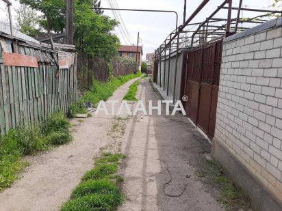 Участок на Черёмушках с ветхим строением