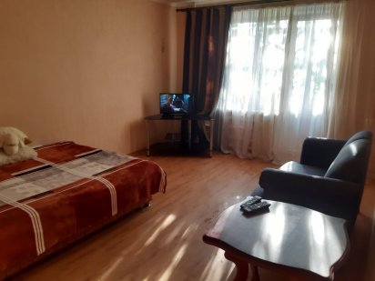 Посуточно сдаётся 1-комнатная квартира,1/9 в районе Крытого рынка Краматорск