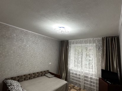 (Вільна)Двокімнатна Квартира подобово/погодинно(хімзавод) Павлоград