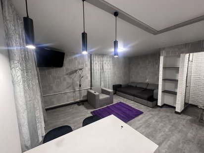 Здається квартира ПОДОБОВ ( по суточно)ЦЕНТР, кондиціонер Сміла