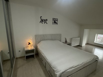 Двоповерхова квартира в стилі лофт подобово біля жд вокзалу Черновцы