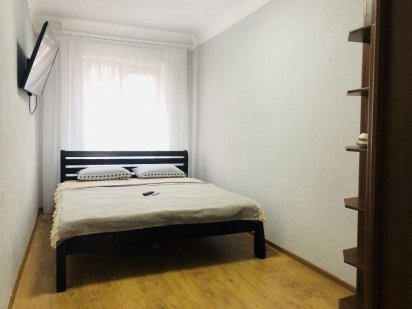 Квартира здається подобово проспект, Формаркет Черновцы