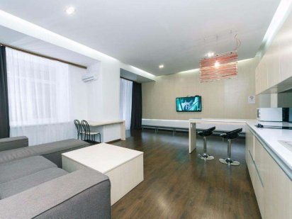 3к Крещатик 21, метро Хрещатик, Майдан, з терасою Київ