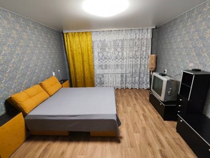 Подобово,центр 2 кім кв,1200грн, чиста, не прокурена Черкаси