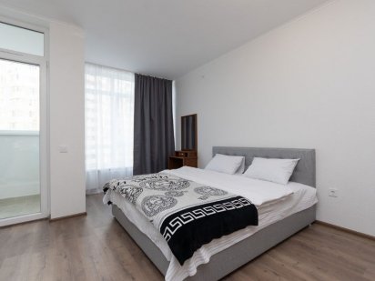 Подобово.Квартира студія.Олени Пчілки,7. Драгоманова. Позняки,Осокорки Киев