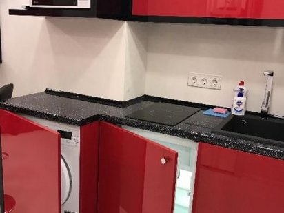 Квартира посуточно, 1к студия, м.Голосеевская, ул.Маричанская 5а Киев